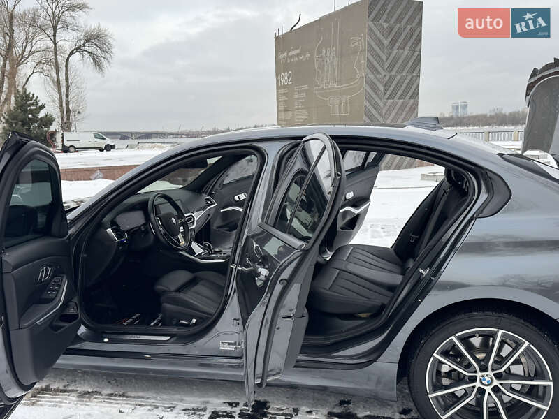 Седан BMW 3 Series 2022 в Киеве фото 28 Седан BMW 3 Series 2022 в Киеве