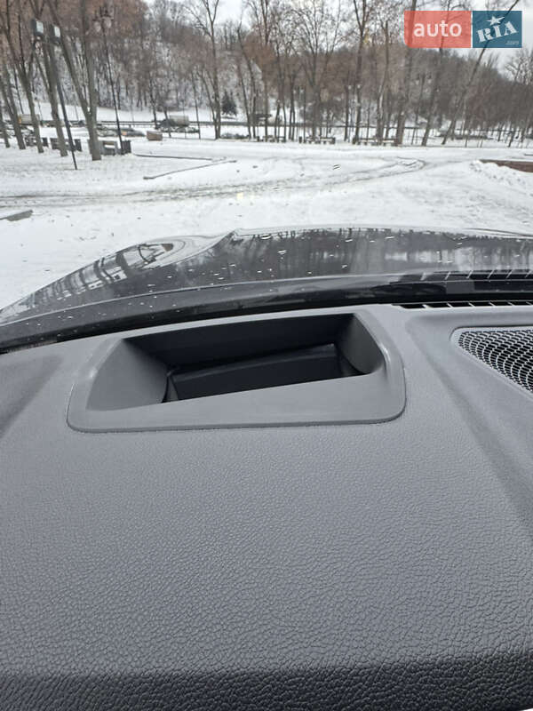 Седан BMW 3 Series 2022 в Киеве фото 37 Седан BMW 3 Series 2022 в Киеве