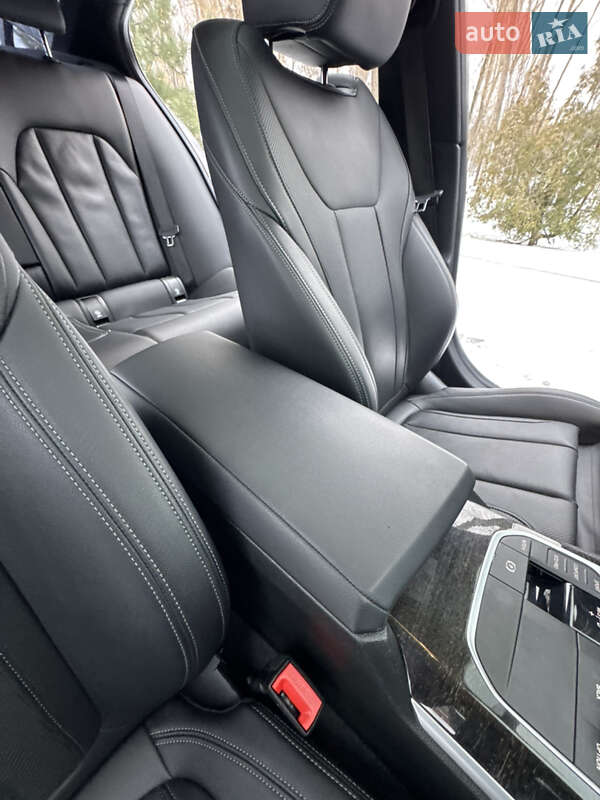 Седан BMW 3 Series 2022 в Киеве фото 65 Седан BMW 3 Series 2022 в Киеве
