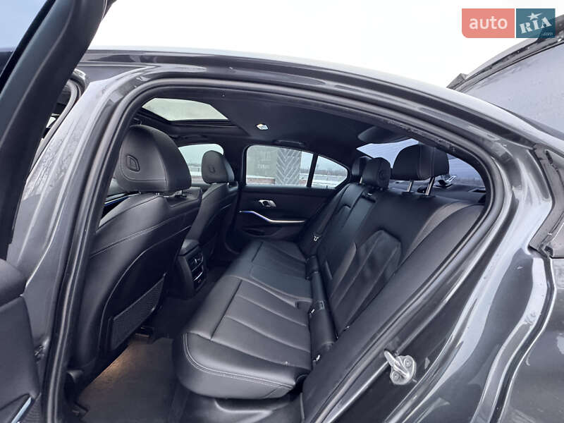 Седан BMW 3 Series 2022 в Киеве фото 78 Седан BMW 3 Series 2022 в Киеве
