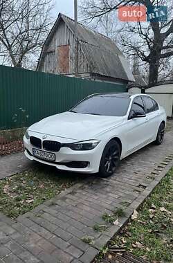 Седан BMW 3 Series 2015 в Киеве