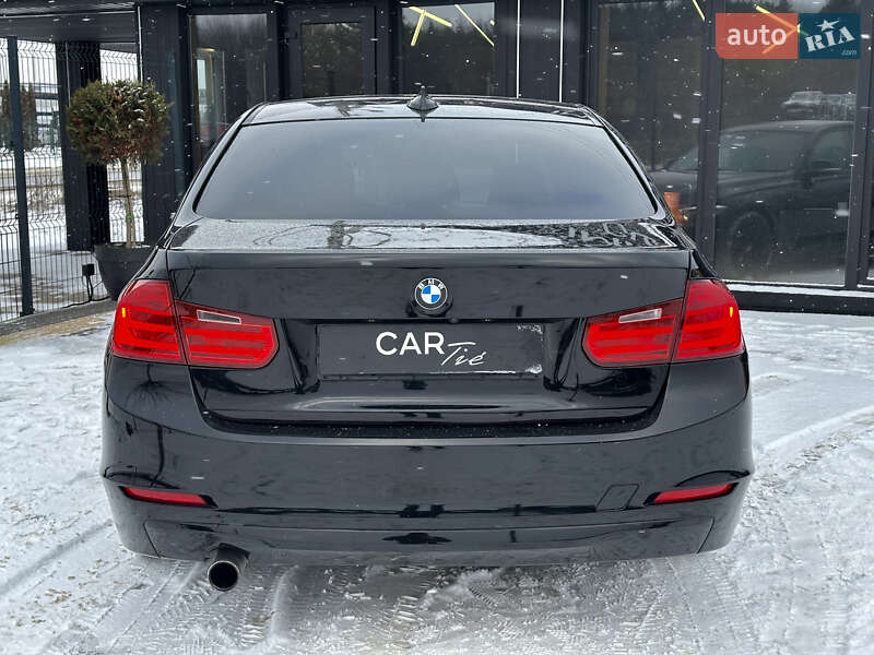 Седан BMW 3 Series 2013 в Львове