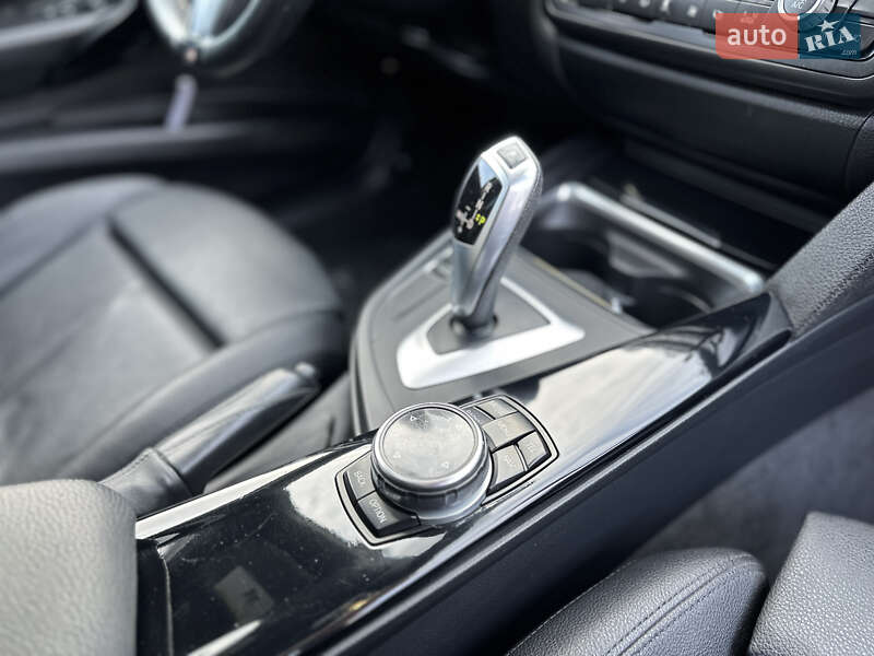 Седан BMW 3 Series 2013 в Львове