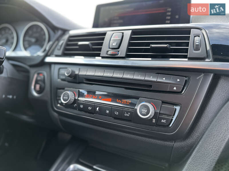 Седан BMW 3 Series 2013 в Львове