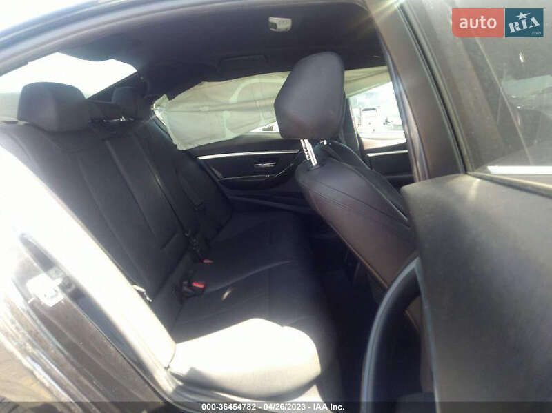 Седан BMW 3 Series 2017 в Киеве