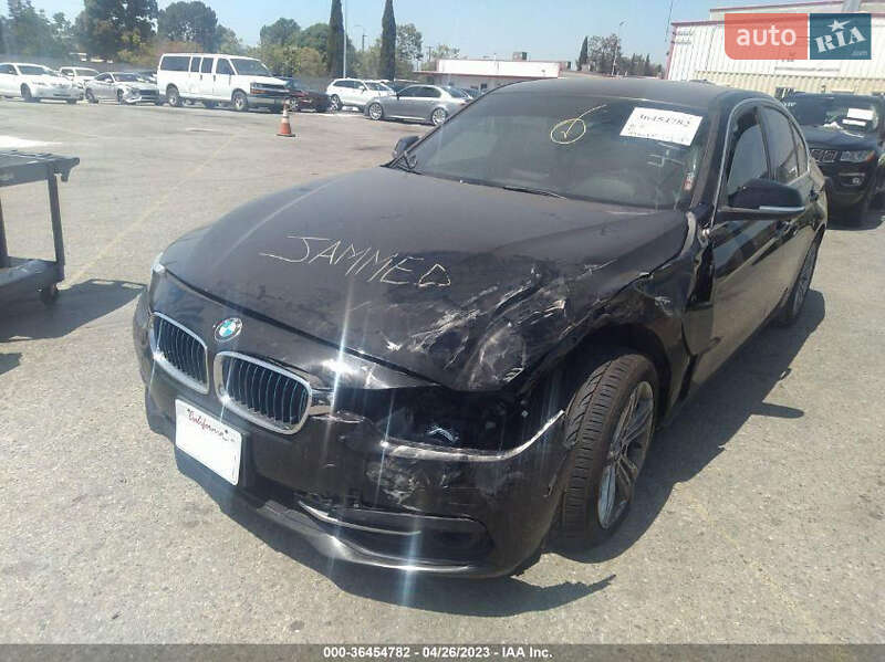 Седан BMW 3 Series 2017 в Киеве