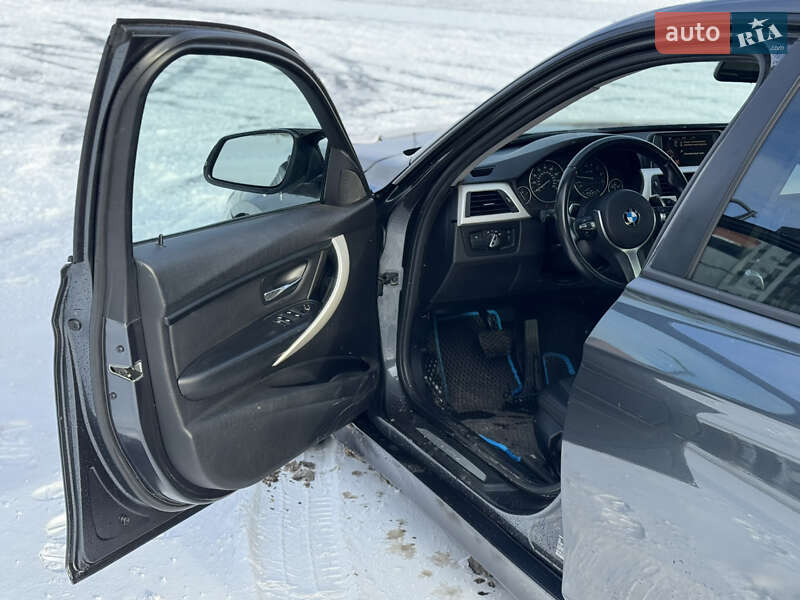 Седан BMW 3 Series 2015 в Рівному