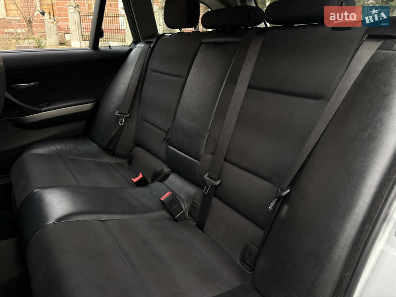 Універсал BMW 3 Series 2006 в Миколаєві