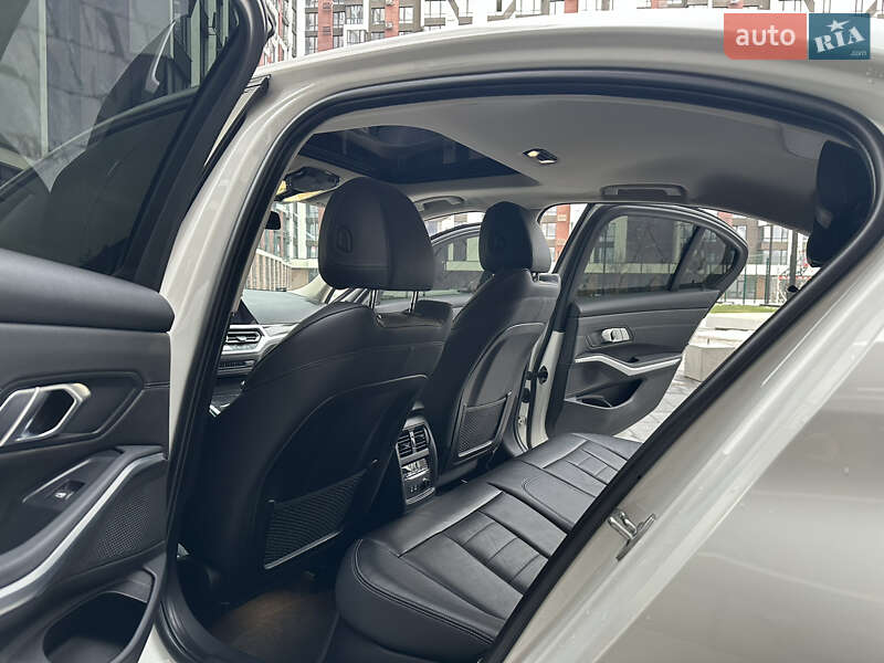 Седан BMW 3 Series 2019 в Івано-Франківську фото 22 Седан BMW 3 Series 2019 в Івано-Франківську