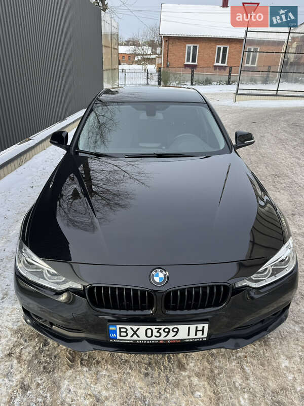 Седан BMW 3 Series 2017 в Хмельницком