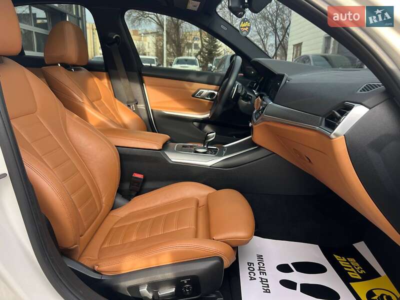 Седан BMW 3 Series 2020 в Івано-Франківську