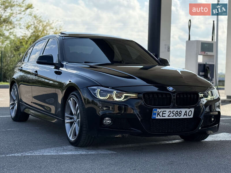 Седан BMW 3 Series 2017 в Дніпрі