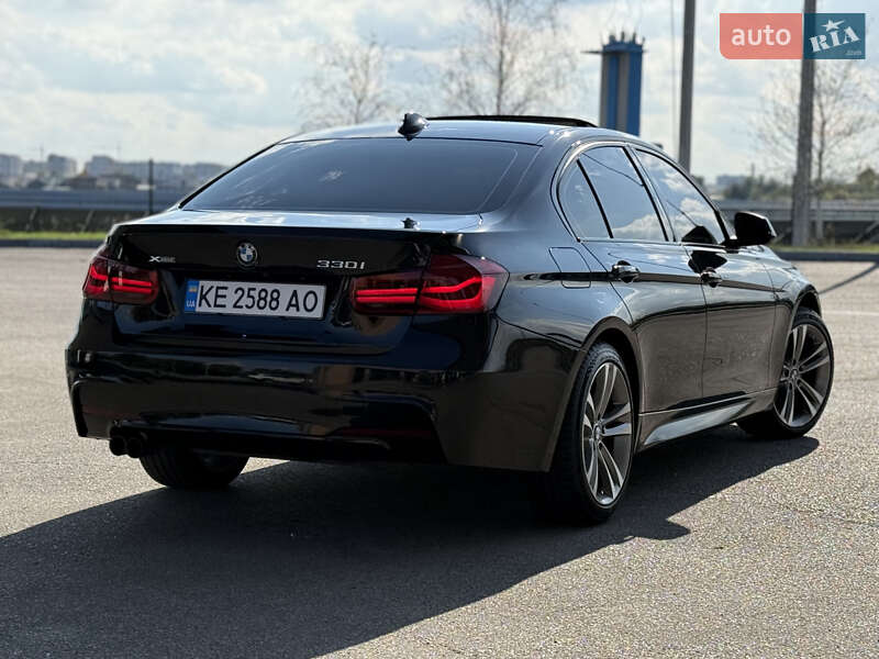 Седан BMW 3 Series 2017 в Дніпрі