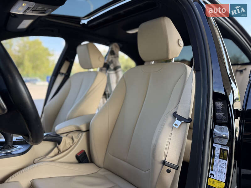 Седан BMW 3 Series 2017 в Дніпрі