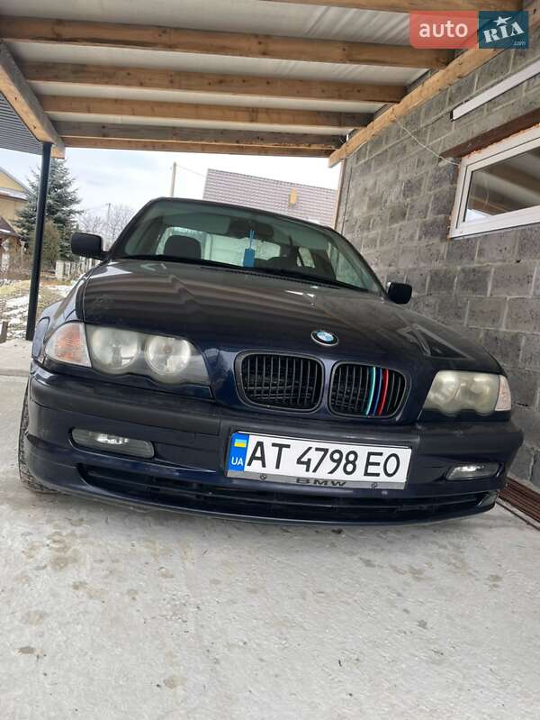 Седан BMW 3 Series 2001 в Болехове