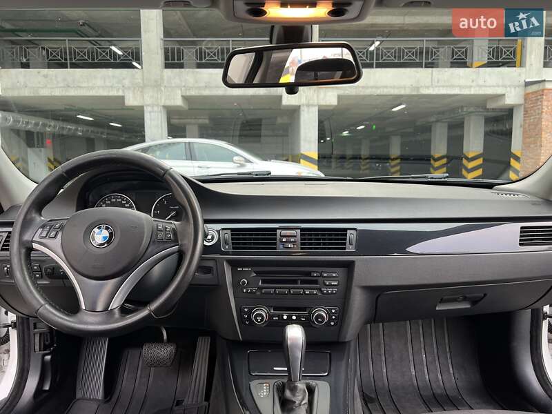 Універсал BMW 3 Series 2009 в Києві