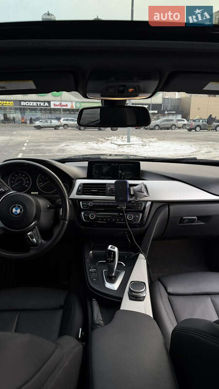 Седан BMW 3 Series 2017 в Києві