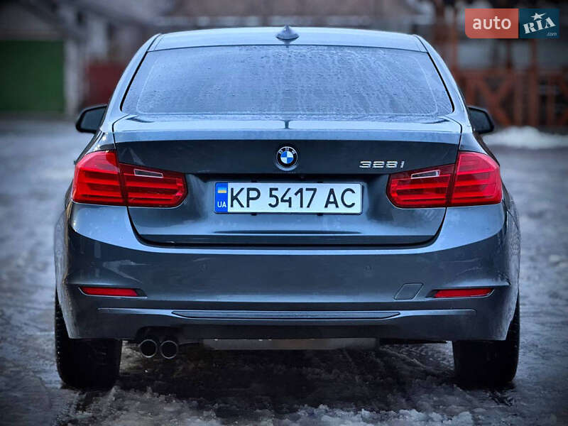 Седан BMW 3 Series 2012 в Запоріжжі
