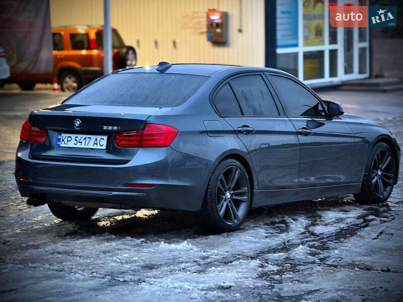 Седан BMW 3 Series 2012 в Запоріжжі