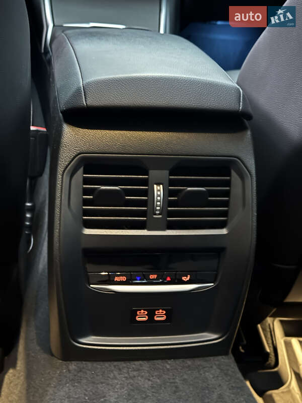 Седан BMW 3 Series 2022 в Києві фото 30 Седан BMW 3 Series 2022 в Києві