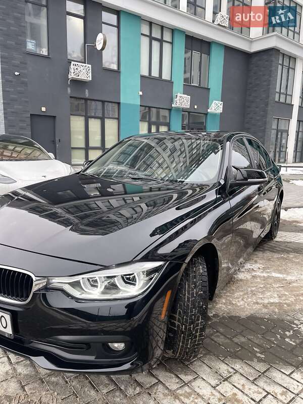 Седан BMW 3 Series 2017 в Житомире