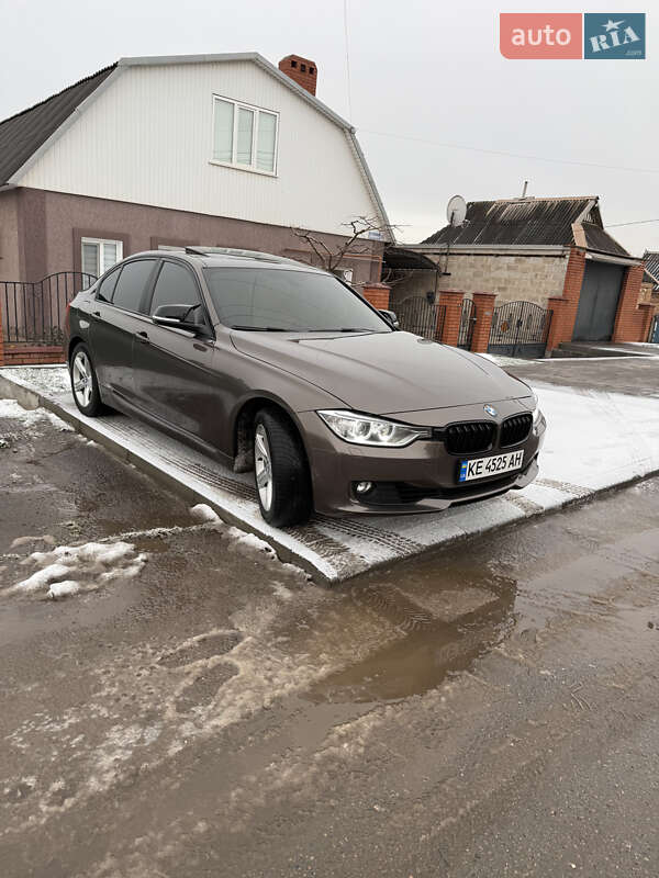 Седан BMW 3 Series 2013 в Кривому Розі