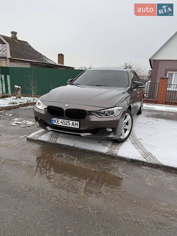 Седан BMW 3 Series 2013 в Кривому Розі