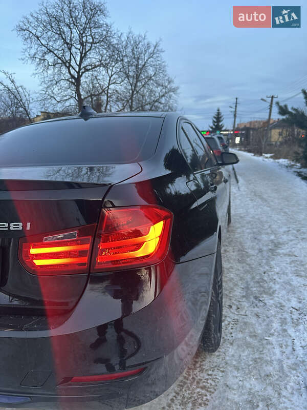 Седан BMW 3 Series 2015 в Львове фото 22 Седан BMW 3 Series 2015 в Львове