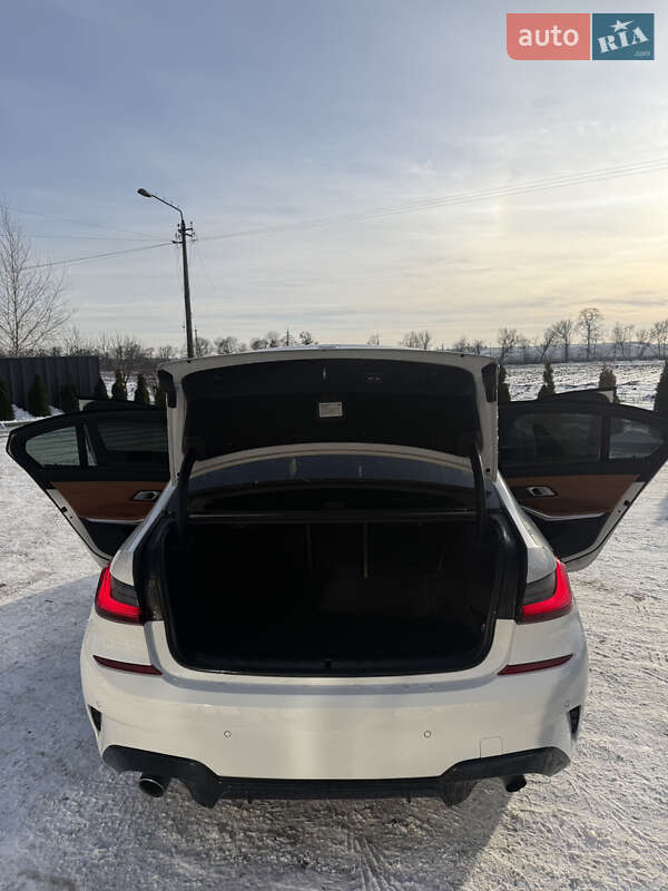 Седан BMW 3 Series 2019 в Луцке