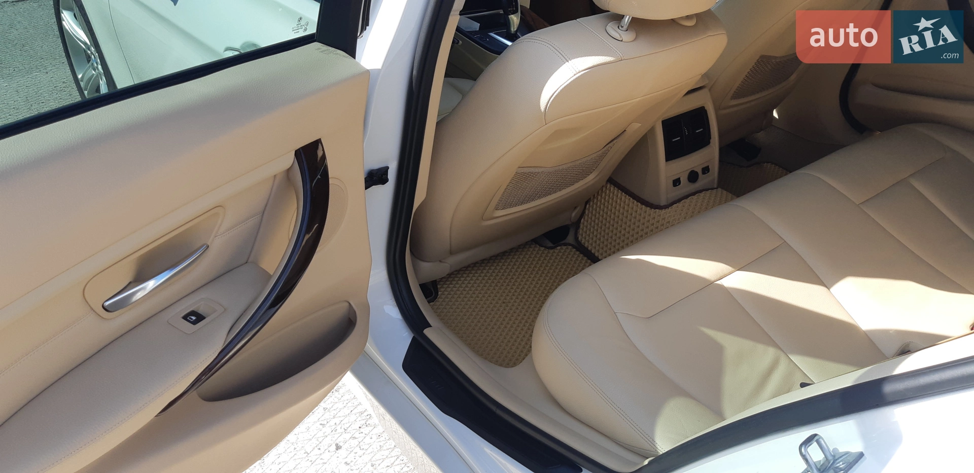 2013 BMW 3er - мініатюра 26