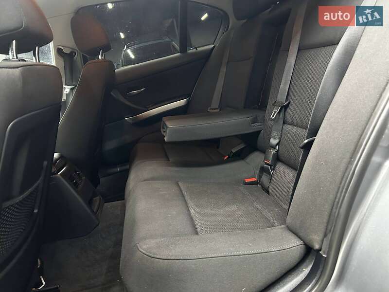 Седан BMW 3 Series 2011 в Черновцах фото 18 Седан BMW 3 Series 2011 в Черновцах