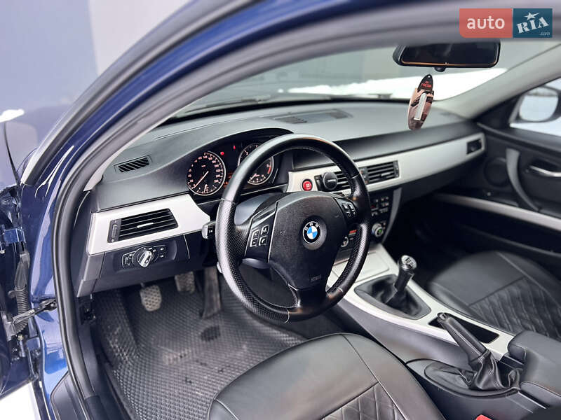 Седан BMW 3 Series 2010 в Хмельницькому