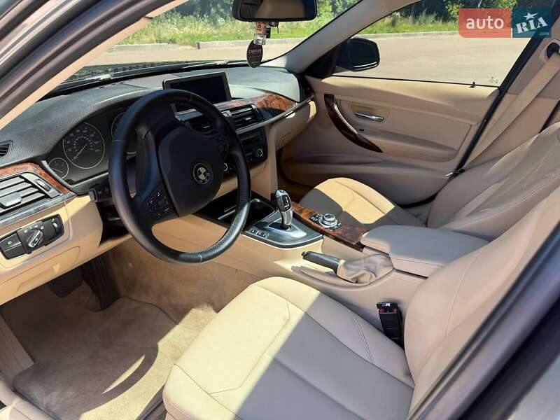 Седан BMW 3 Series 2013 в Сумах