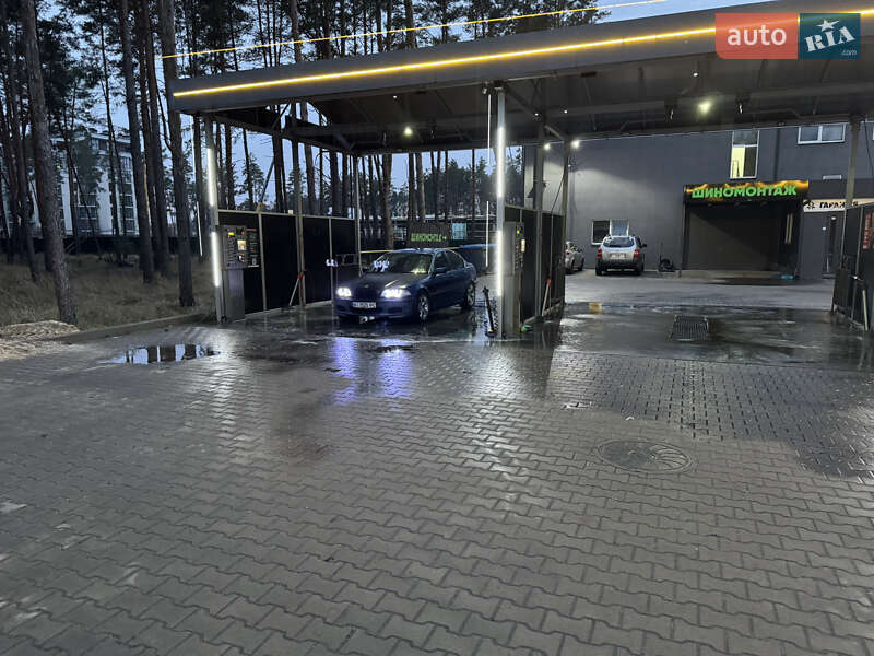 Седан BMW 3 Series 1999 в Буче