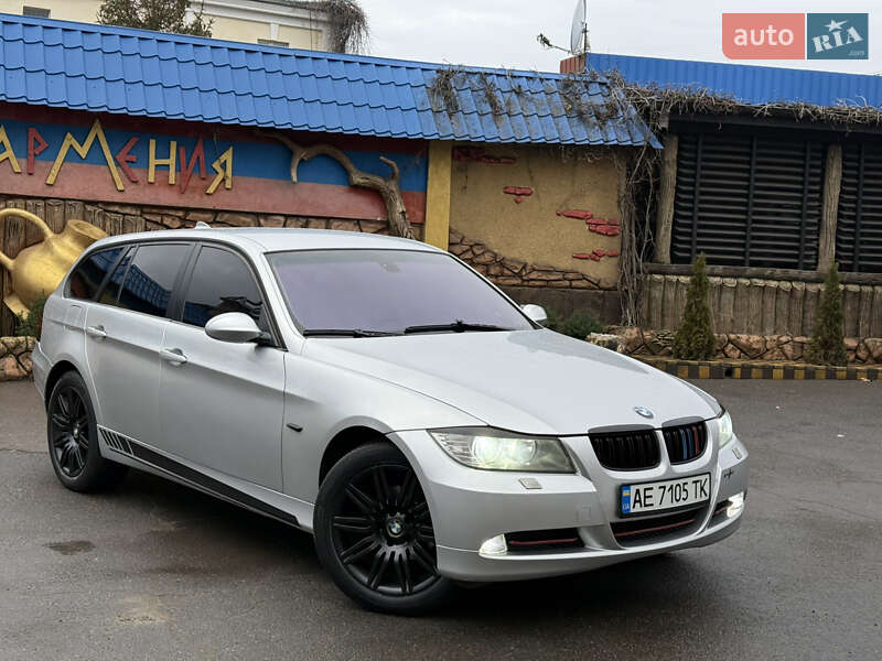 Универсал BMW 3 Series 2005 в Николаеве фото 13 Универсал BMW 3 Series 2005 в Николаеве