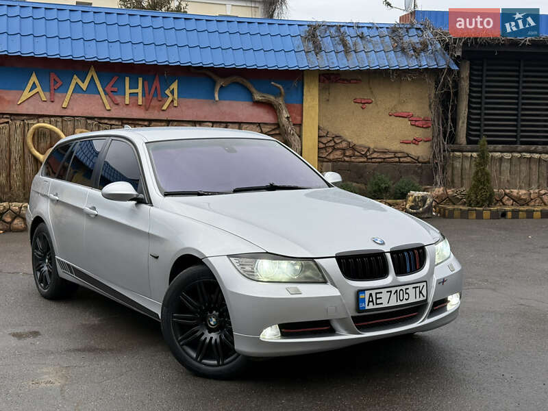 Универсал BMW 3 Series 2005 в Николаеве фото 14 Универсал BMW 3 Series 2005 в Николаеве
