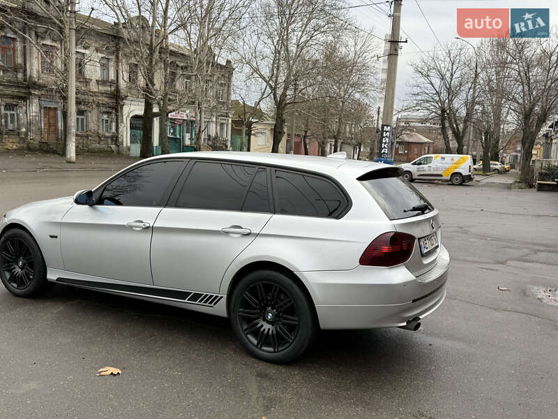 Универсал BMW 3 Series 2005 в Николаеве фото 15 Универсал BMW 3 Series 2005 в Николаеве