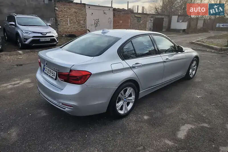 Седан BMW 3 Series 2016 в Києві