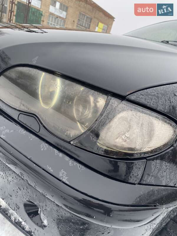 Седан BMW 3 Series 2002 в Звенигородке