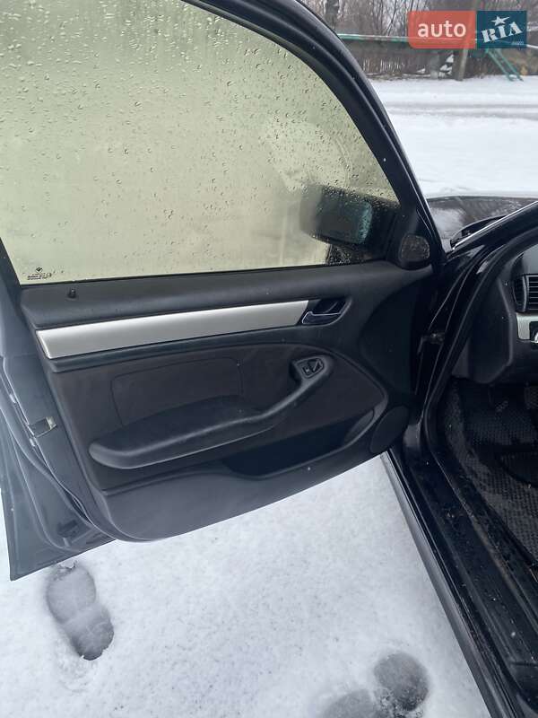 Седан BMW 3 Series 2002 в Звенигородке