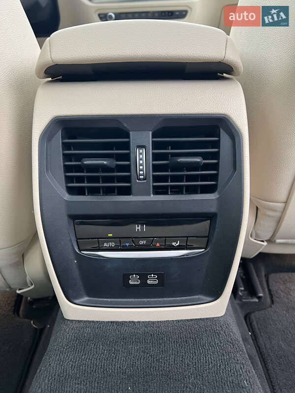 Седан BMW 3 Series 2021 в Харькове