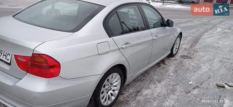 BMW 3 Series 2009