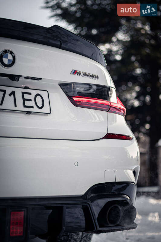 Седан BMW 3 Series 2020 в Чернівцях