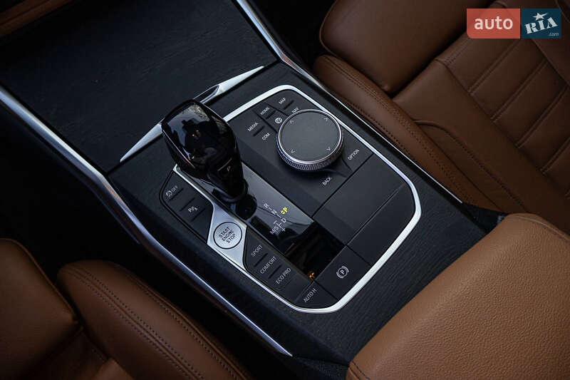 Седан BMW 3 Series 2020 в Чернівцях