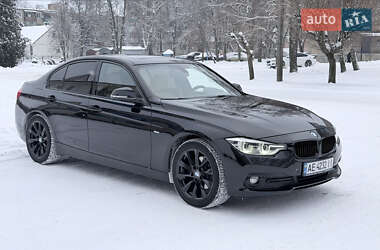 Седан BMW 3 Series 2017 в Лозовой
