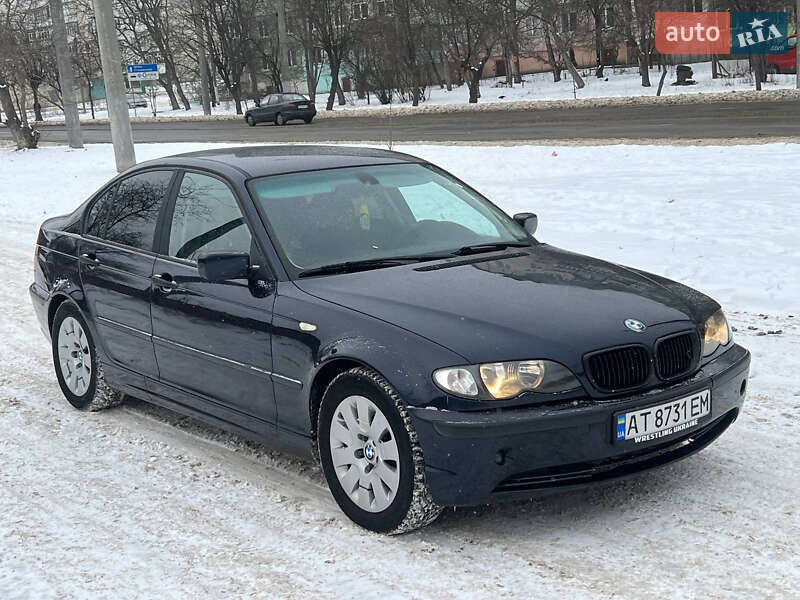 Седан BMW 3 Series 2003 в Черновцах