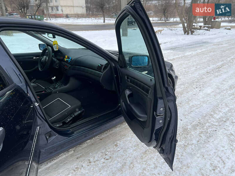 Седан BMW 3 Series 2003 в Черновцах
