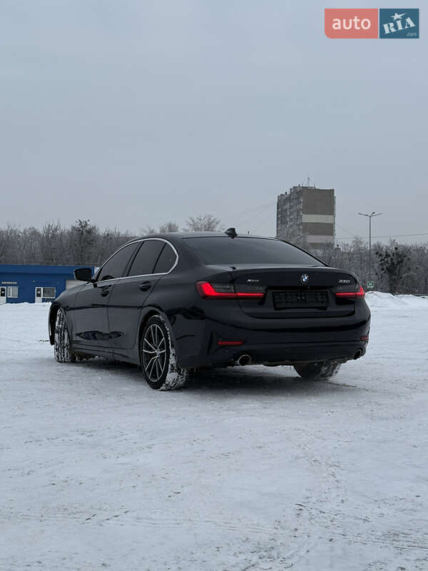 Седан BMW 3 Series 2019 в Киеве