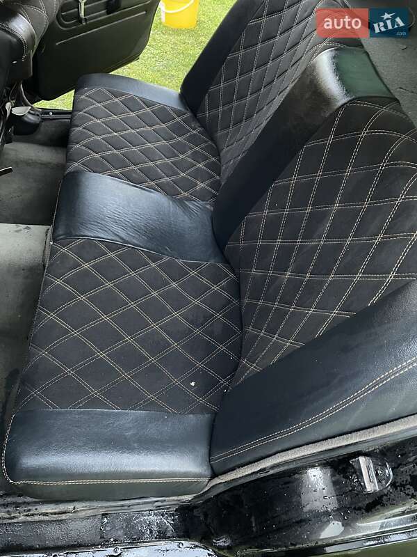 Седан BMW 3 Series 1988 в Болехові