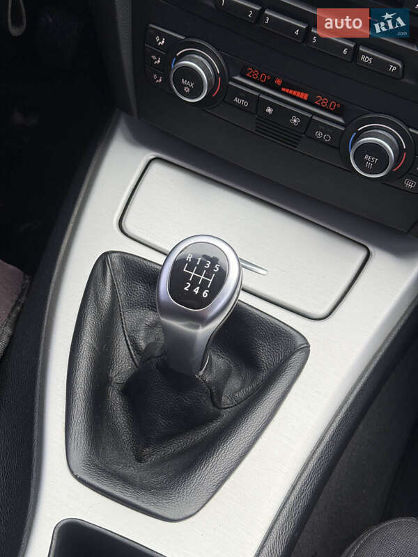 Седан BMW 3 Series 2007 в Сумах